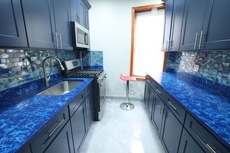 1711 Davidson Ave in Bronx, NY - Foto de edificio - Building Photo