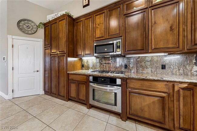 property at 200 W Desert Rose Dr