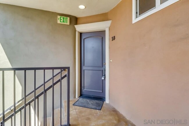 4501 Collwood Blvd in San Diego, CA - Building Photo - Building Photo