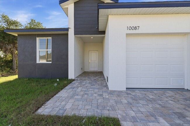 property at 10087 Amicola St