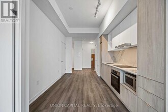 138 Downes St in Toronto, ON - Building Photo - Building Photo