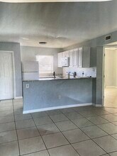 25050 Sandhill Blvd, Unit 5 in Punta Gorda, FL - Building Photo - Building Photo