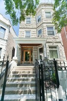 1210 W Addison St, Unit 3 in Chicago, IL - Building Photo