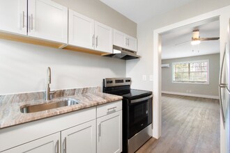 4460 Old Mission Rd, Unit 202 in Chattanooga, TN - Building Photo - Building Photo