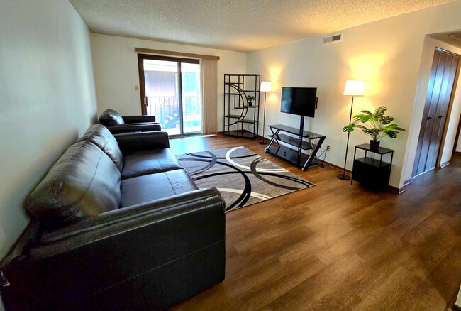 3034 SW Lydia Ave, Unit 211