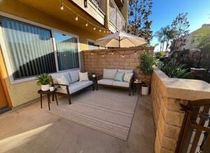 1541 E Quincy Ave in Orange, CA - Foto de edificio - Building Photo