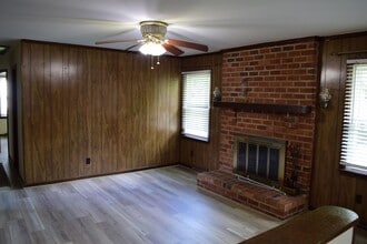12001 Gardengate Rd in Midlothian, VA - Building Photo - Building Photo