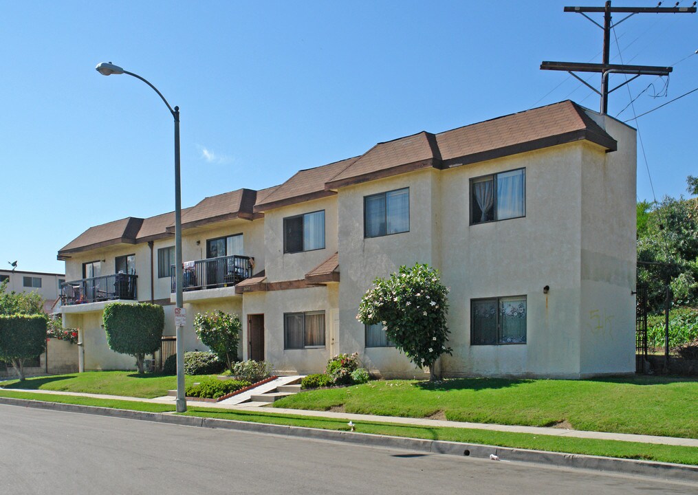 2647 Corning St in Los Angeles, CA - Foto de edificio