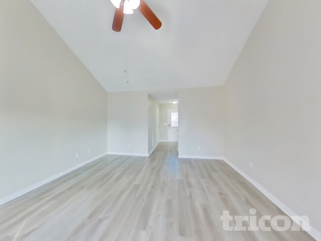 121 Willowleaf Ln in White House, TN - Building Photo - Building Photo