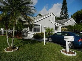 1091 SW 110th Terrace in Davie, FL - Building Photo