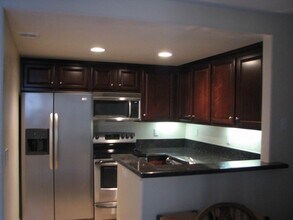 3989 Nobel Dr, Unit 358 in San Diego, CA - Building Photo - Building Photo