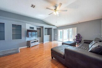 9415 Pebble Glen Ave in Tampa, FL - Building Photo - Building Photo