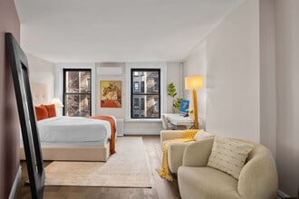 179 Sullivan St in New York, NY - Building Photo - Building Photo
