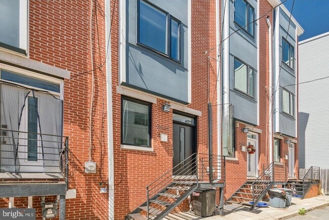 2548 Arcadia St in Philadelphia, PA - Building Photo - Building Photo