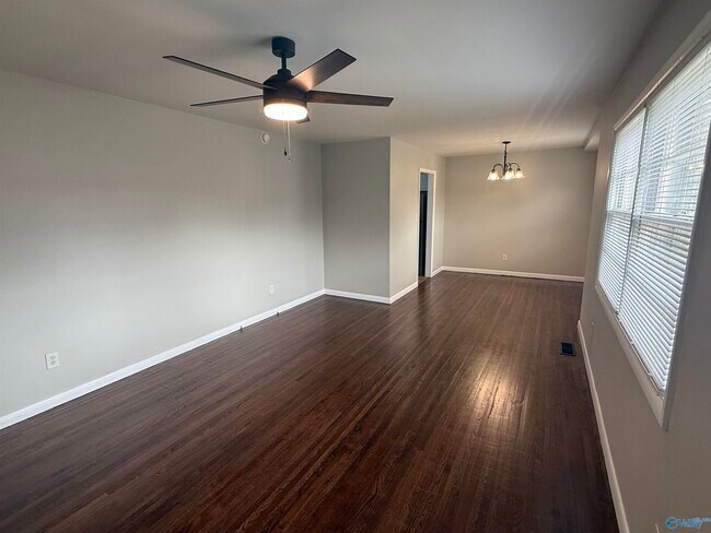 3218 Fairacres Rd SW in Huntsville, AL - Building Photo - Building Photo