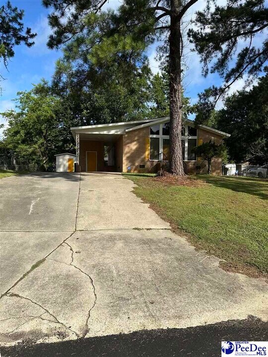 1331 Rebecca St in Florence, SC - Building Photo