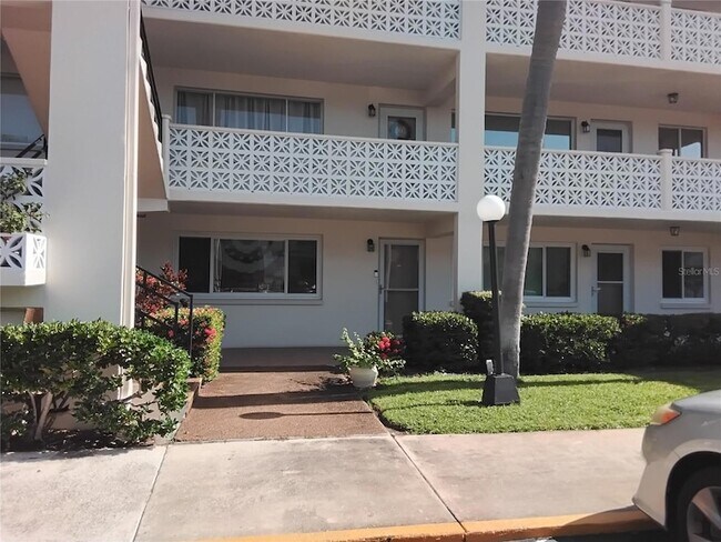 property at 1235 S Highland Ave