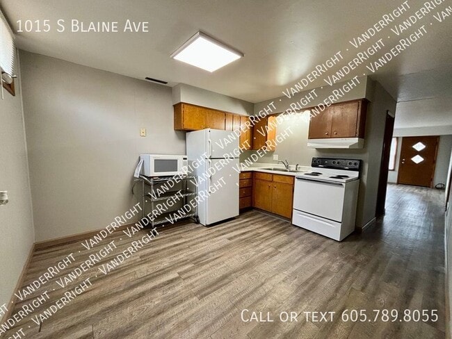 1015 S Blaine Ave in Sioux Falls, SD - Building Photo - Building Photo