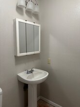 230 Schmeltzer Ln in San Antonio, TX - Building Photo - Building Photo