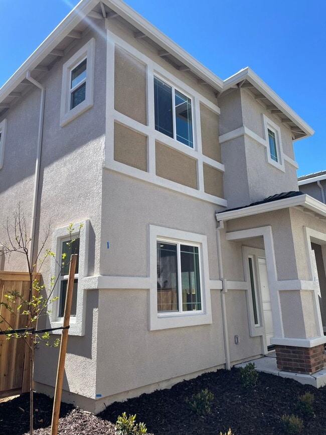 5488 Molino Cir in Roseville, CA - Building Photo - Building Photo