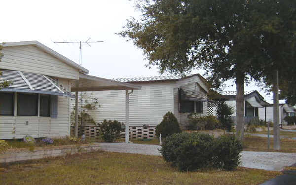 Chelette Manor in Lake Wales, FL - Building Photo