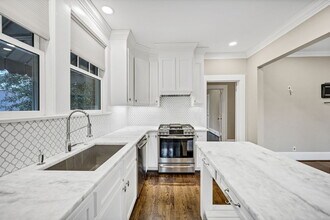 1701 Pinewood Dr in Columbia, SC - Building Photo - Building Photo