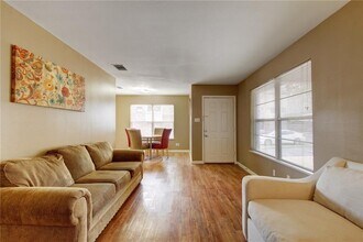 507 Bellevue Pl in Austin, TX - Building Photo - Building Photo