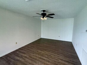 210 Fernwood St in Leesburg, FL - Building Photo - Building Photo