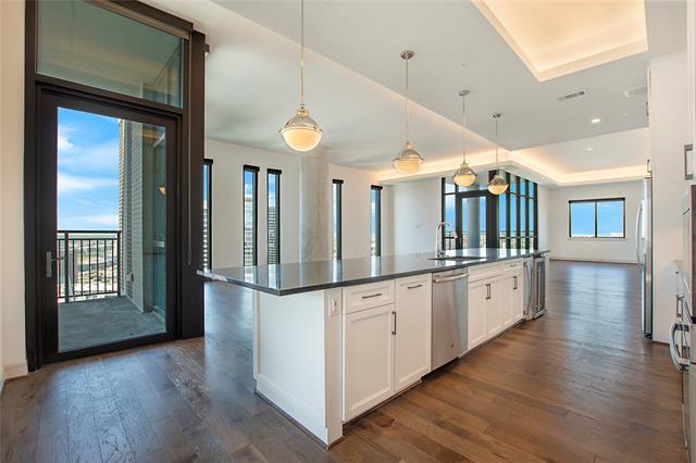 2323 N Akard St in Dallas, TX - Building Photo - Building Photo