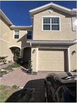 2772 Blossom Wy in Naples, FL - Building Photo