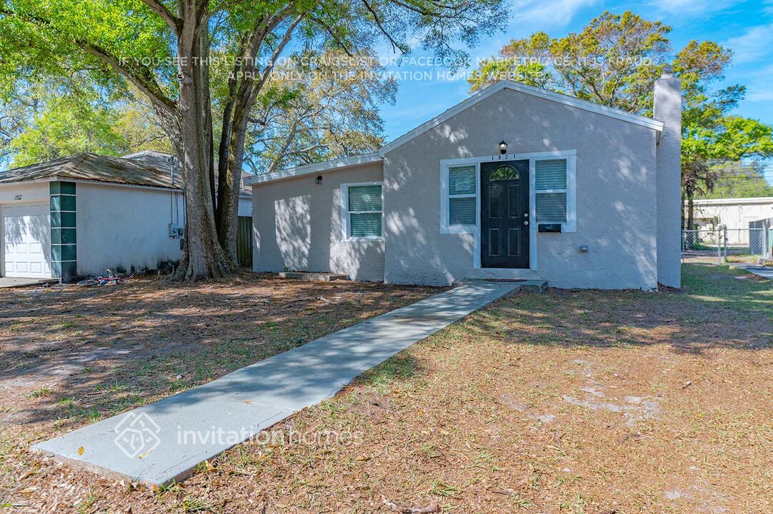 1921 48th St S in St. Petersburg, FL - Building Photo