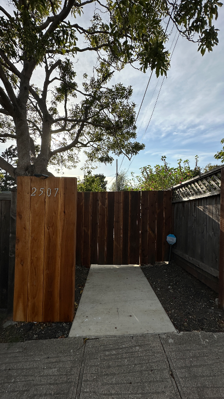 2507 Yuba St in El Cerrito, CA - Foto de edificio - Building Photo