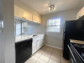 200 SW 11th Ave in Fort Lauderdale, FL - Building Photo - Building Photo