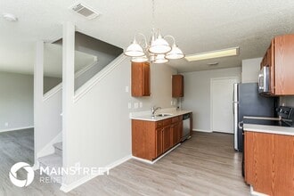 6135 Lyndell Spring in San Antonio, TX - Building Photo - Building Photo