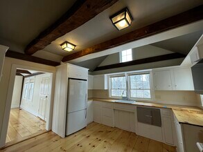 410 Cider Hill Rd in York, ME - Building Photo - Building Photo