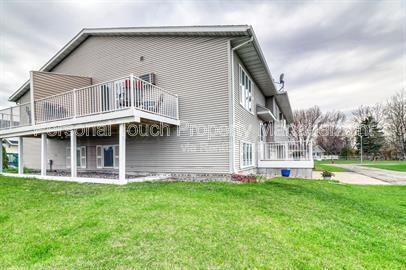19 Prairiewood Xing S