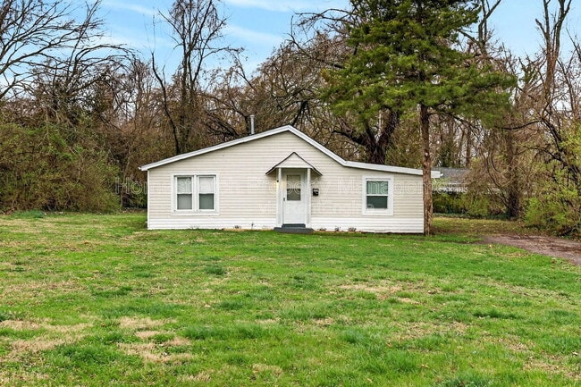 2008 Kappel Dr in St. Louis, MO - Building Photo - Building Photo