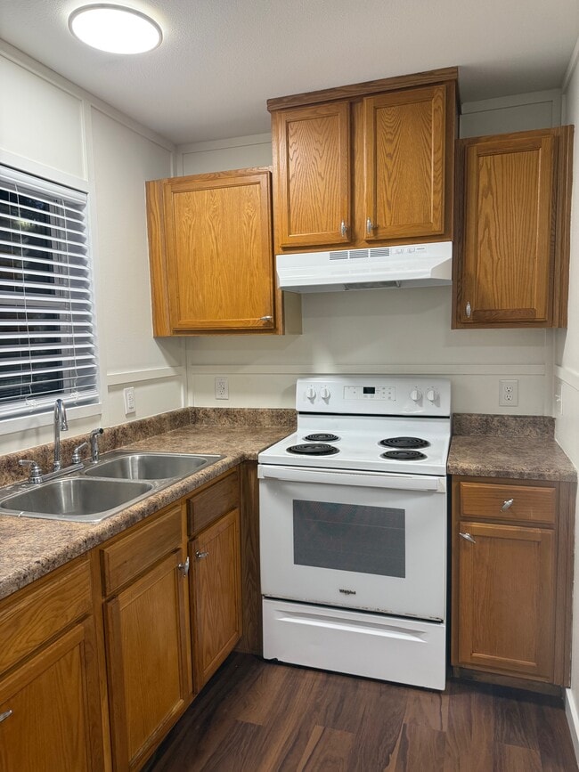 140 E Ensley St in Pensacola, FL - Building Photo - Building Photo