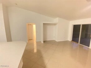 222 Aurora Ave S in Lehigh Acres, FL - Building Photo - Building Photo