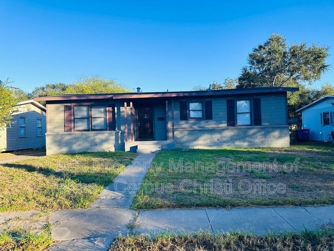 property at 429 Waverly Dr