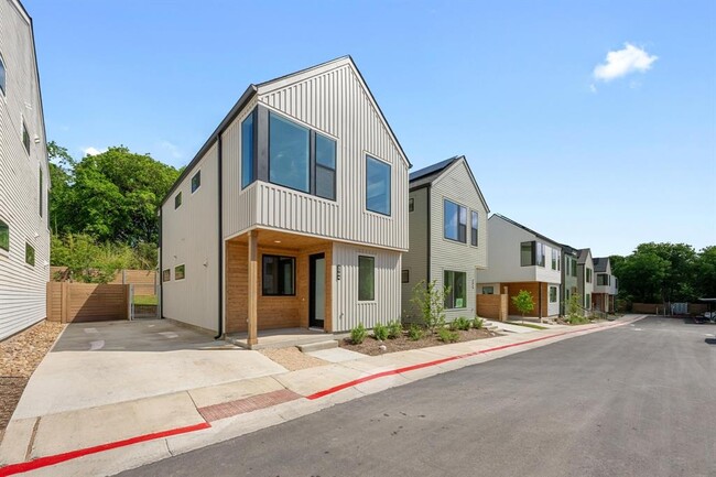 3704 Jetson Wy in Austin, TX - Building Photo - Building Photo