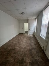 281 W Cottage Pl in York, PA - Building Photo - Building Photo