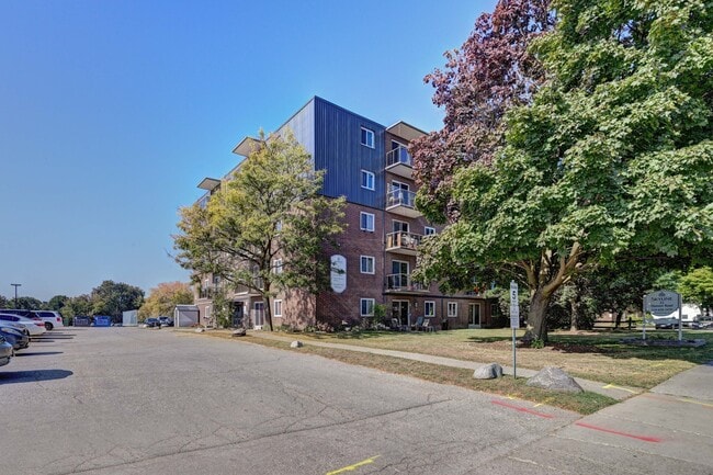 property at 32 Dawson Rd