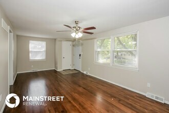 6947 N Hickory St in Kansas City, MO - Building Photo - Building Photo