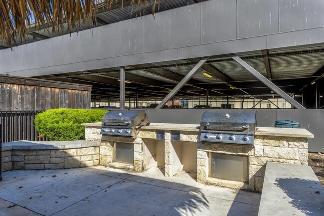 property at 2120 Stephens Pl