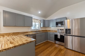 534 Kaikoo St in Wailuku, HI - Building Photo - Building Photo