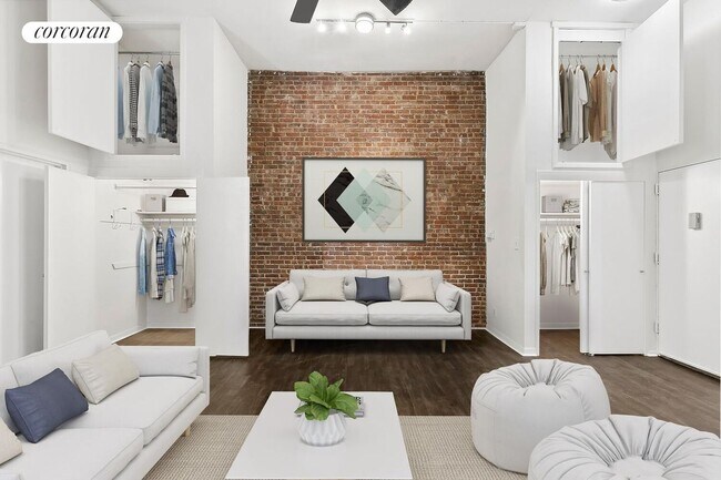 10 W 87th St in New York, NY - Building Photo - Building Photo