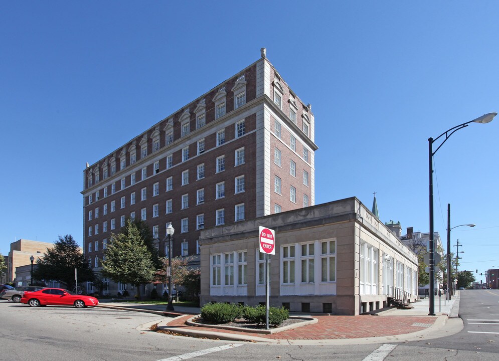 Anthony Wayne Apartments in Hamilton, OH - Building Photo