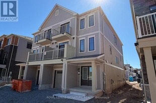 29 Pogie Dr in Welland, ON - Building Photo