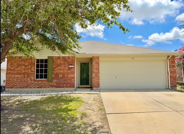 1137 Mustang Ridge Dr in Haslet, TX - Building Photo